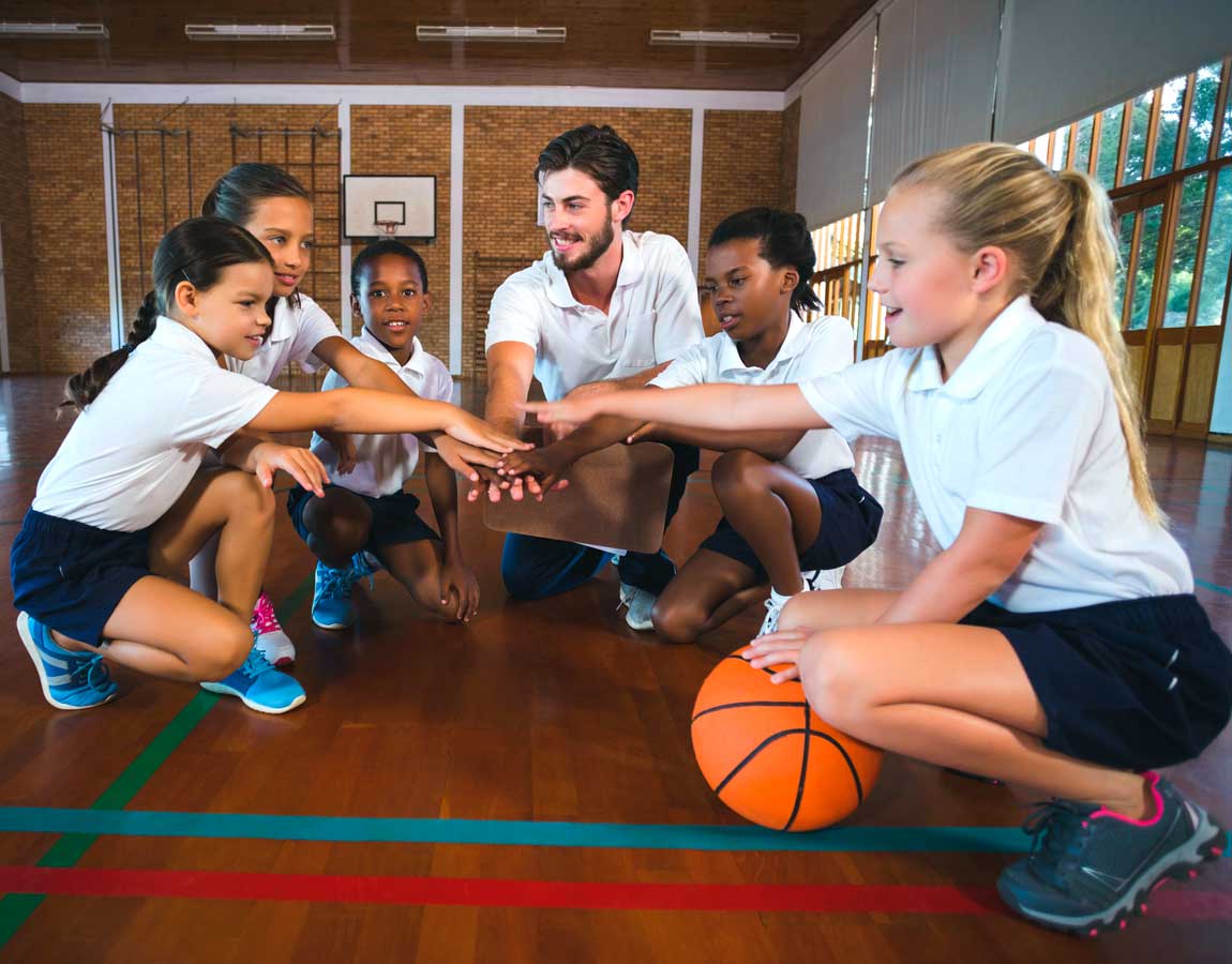 Comissão debate dispensa de registro no conselho profissional para professor de Educação Física